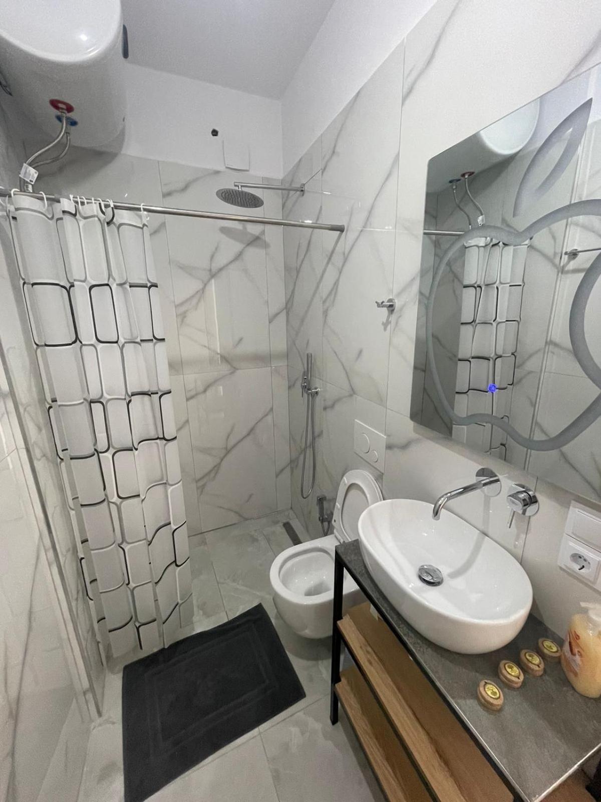 Vanesa Rooms Saranda Kültér fotó